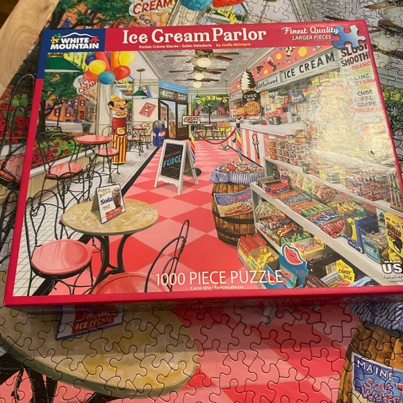 White Mountain - Ice Cream Parlor - 1000 Piece Jigsaw Puzzle - Picture 1 of 2